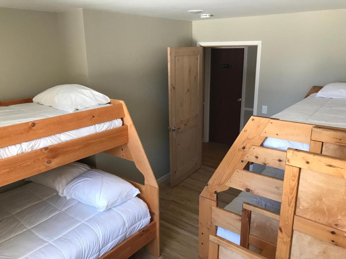 Bed and Breakfast The Abbey Ледвилл Экстерьер фото